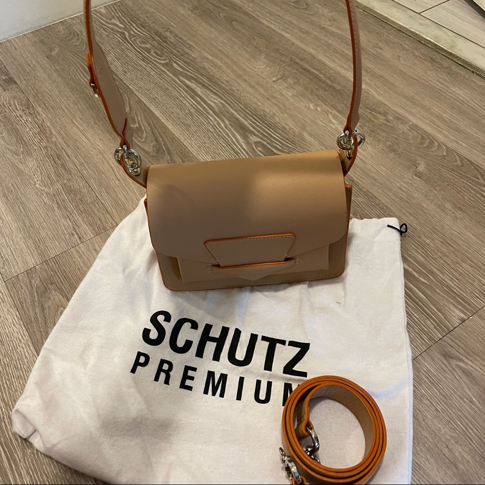 Schutz Premium Hand Bag